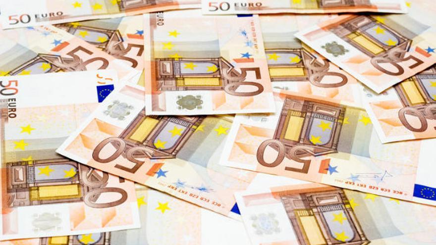 Detenido tras ser sorprendido con nueve billetes falsos de 50 euros