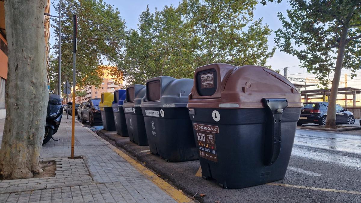 Xàtiva instala 116 contenedores marrones para la recogida separada de la materia orgánica