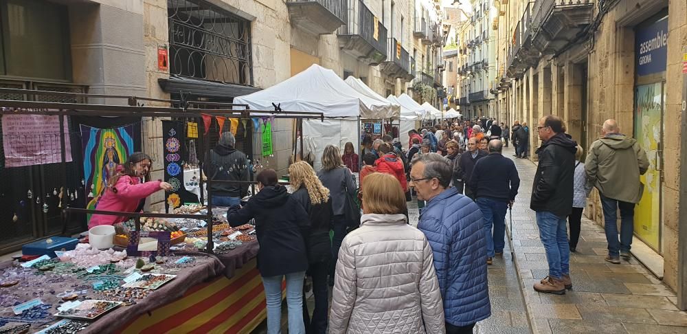 Milers de persones omplen el Barri Vell de Girona per Tots Sants - Fires de Girona 2018