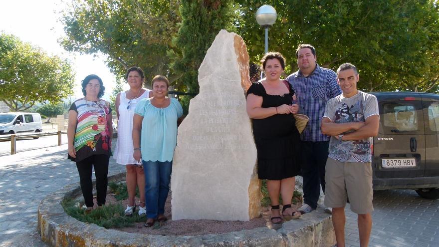 Alcúdia rechaza sustituir la «ambigua» placa dedicada a las víctimas de la Guerra