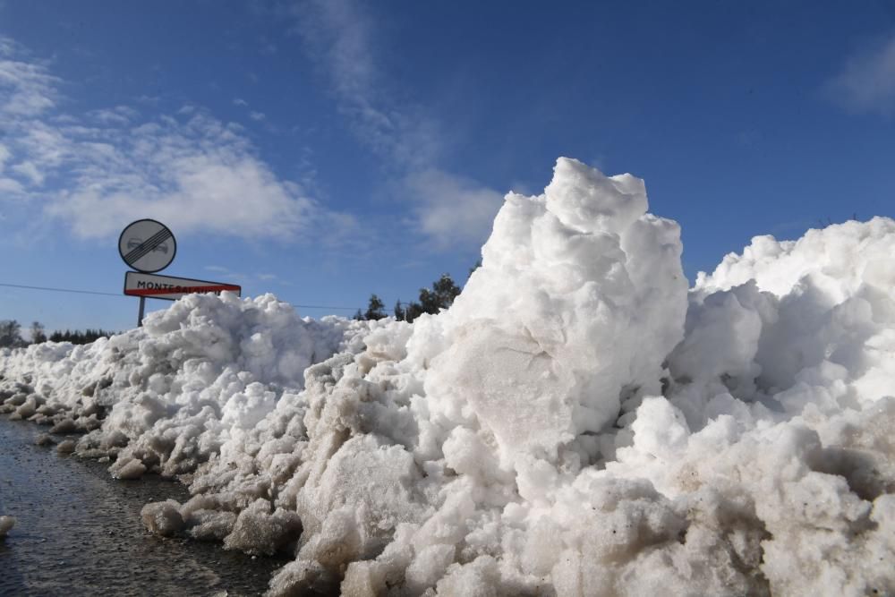 La nieve llega a la montaña de A Coruña