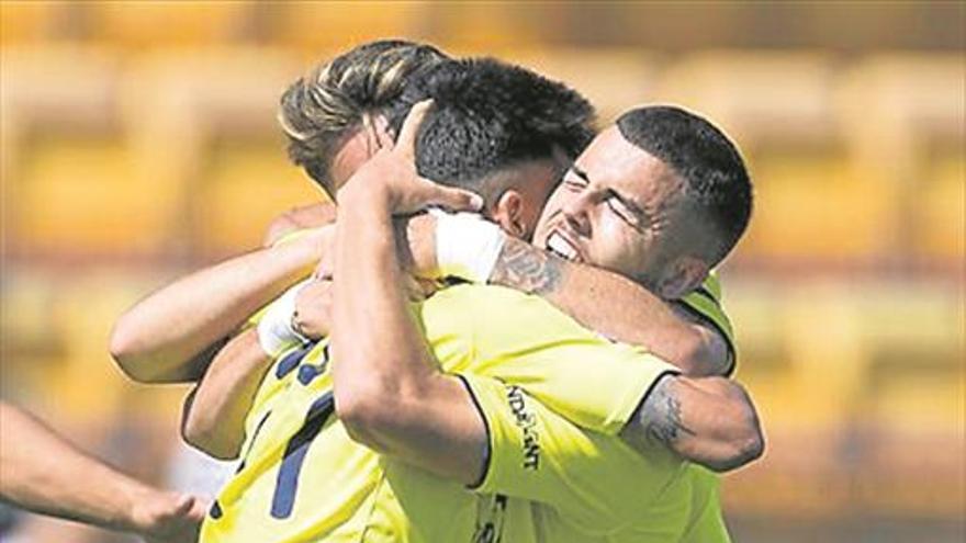 El Villarreal iguala un 0-2 al Valencia y ya roza el título