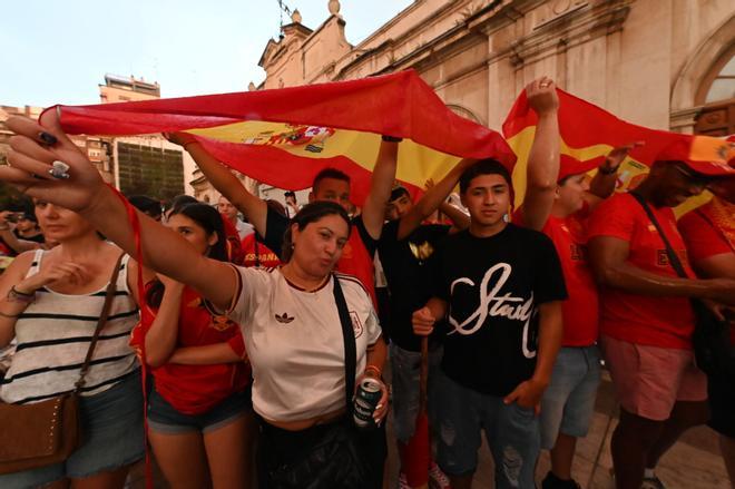 Galería | Castellón apoya a la selección española en la plaza Mayor