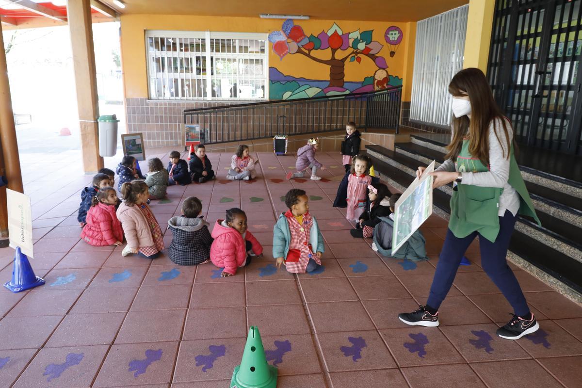 La escuela infantil Gloria Fuertes de Gijón, una escuela de cuento que usa relatos infantiles para enseñar
