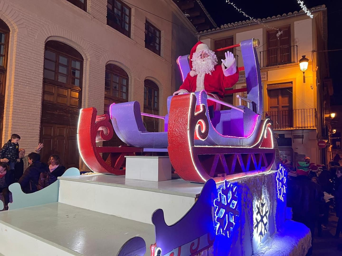 Papá Noel trae la Navidad a Segorbe