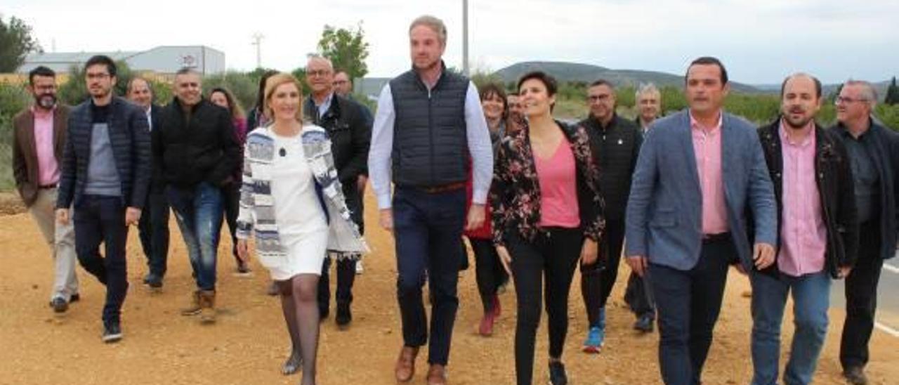 Candidatos del PP, ayer en el término de la Salzadella.