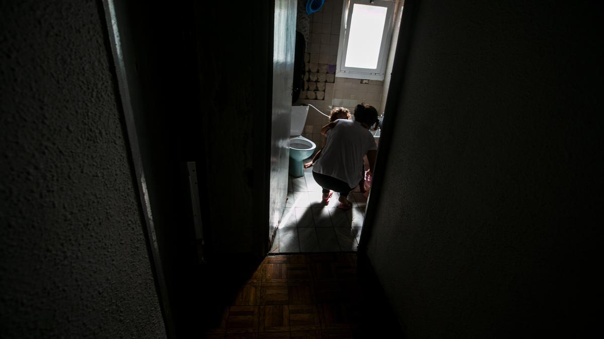 Una familia de la provincia de Alicante en situación de pobreza energética.