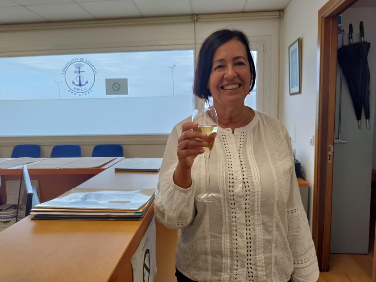 Maiche Perela brinda por la concesión del premio.