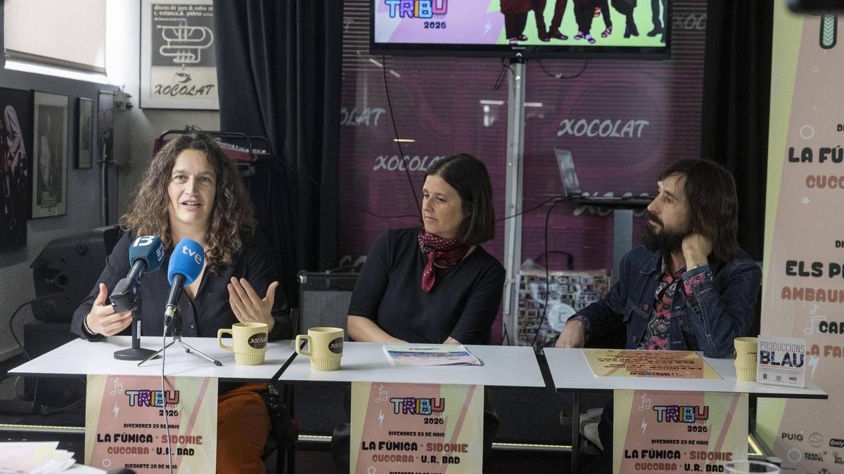 Gemma Palà de Cucorba, Carlota Socies y Axel Pi, batería de Sidonie