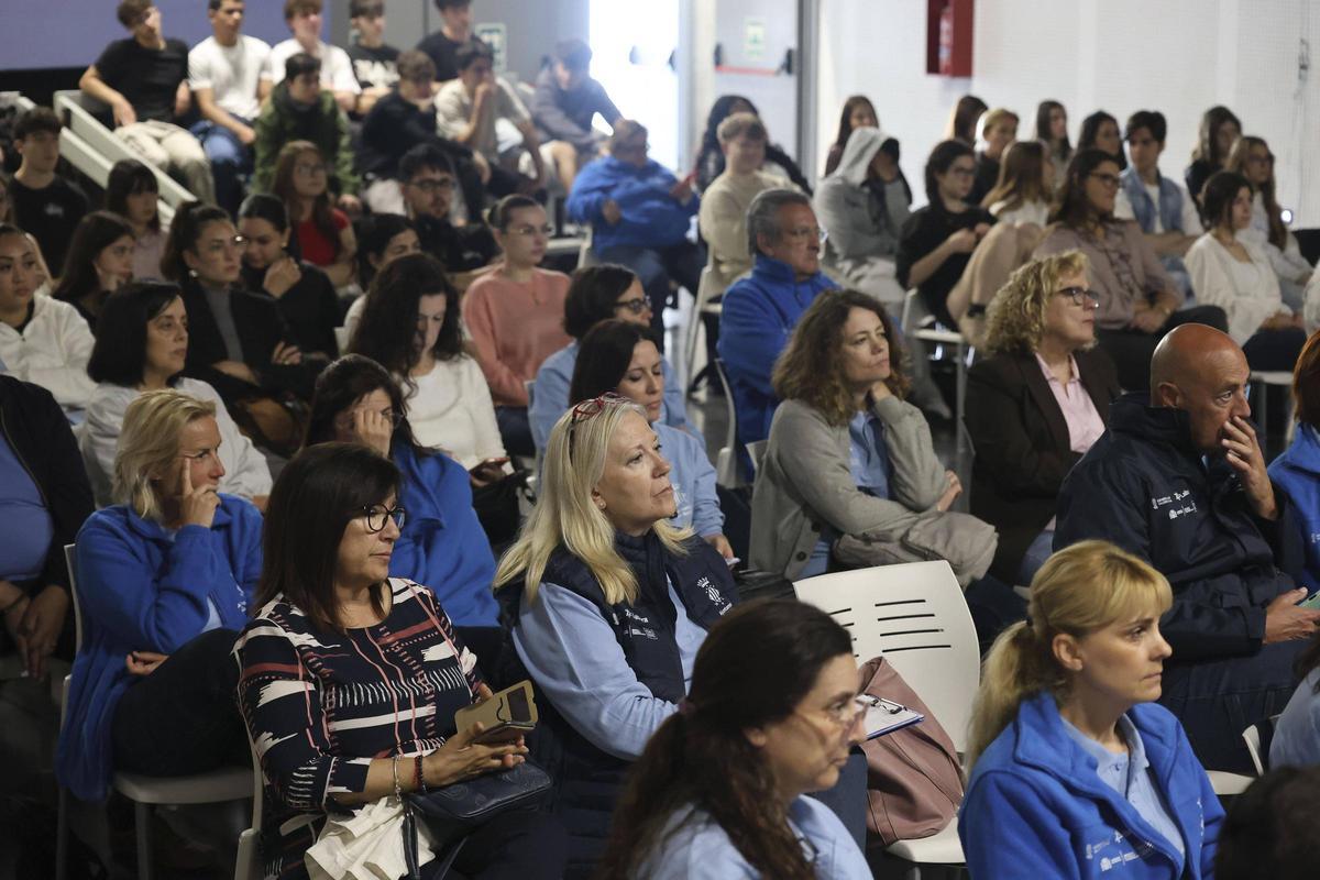 'Dones Pioneres', acto con mujeres relevantes de la comarca, en el Casal Jove del Port de Sagunt.
