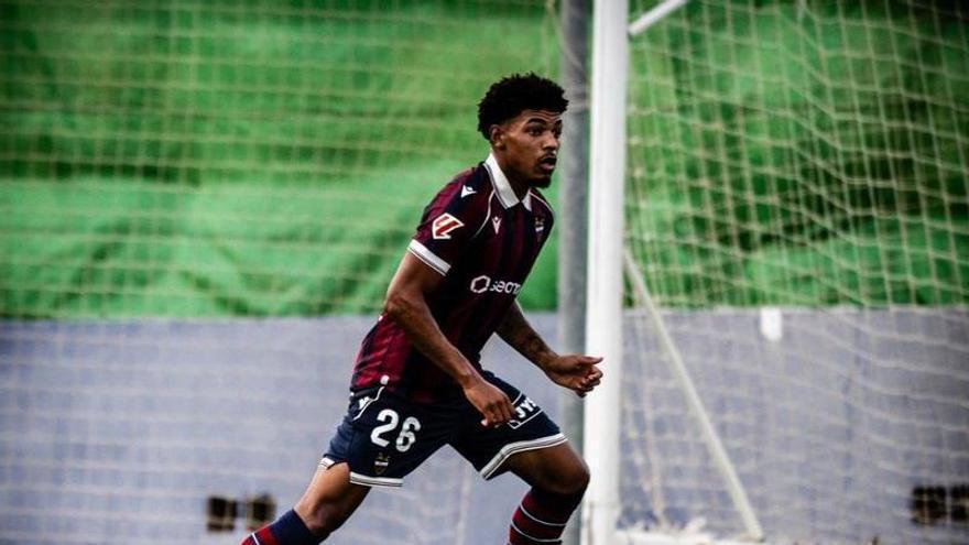 Oficial: Kareem Tunde, traspasado al West Bromwich Albion