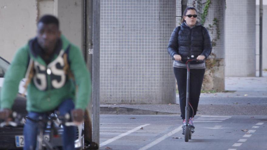 Trànsit regula  la circulació dels patinets pels carrers de pobles i ciutats