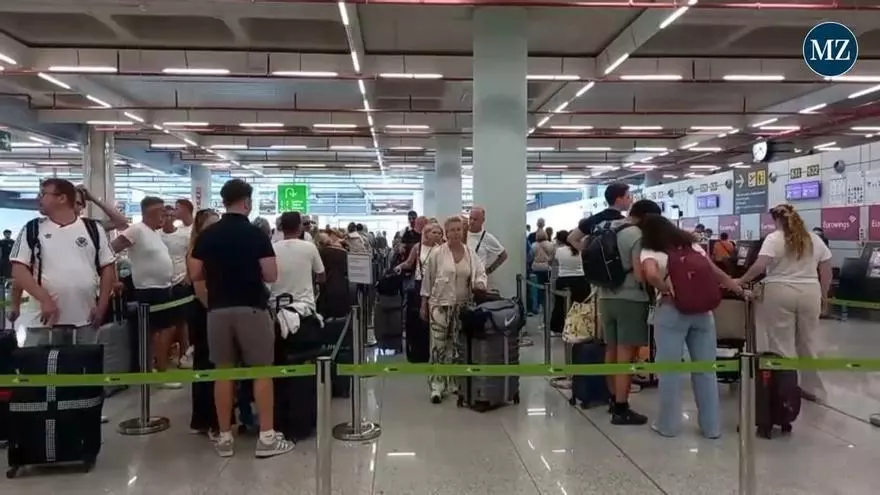 Unwetter auf Mallorca: Verspätungen am Flughafen und dunkle Wolken über der Insel