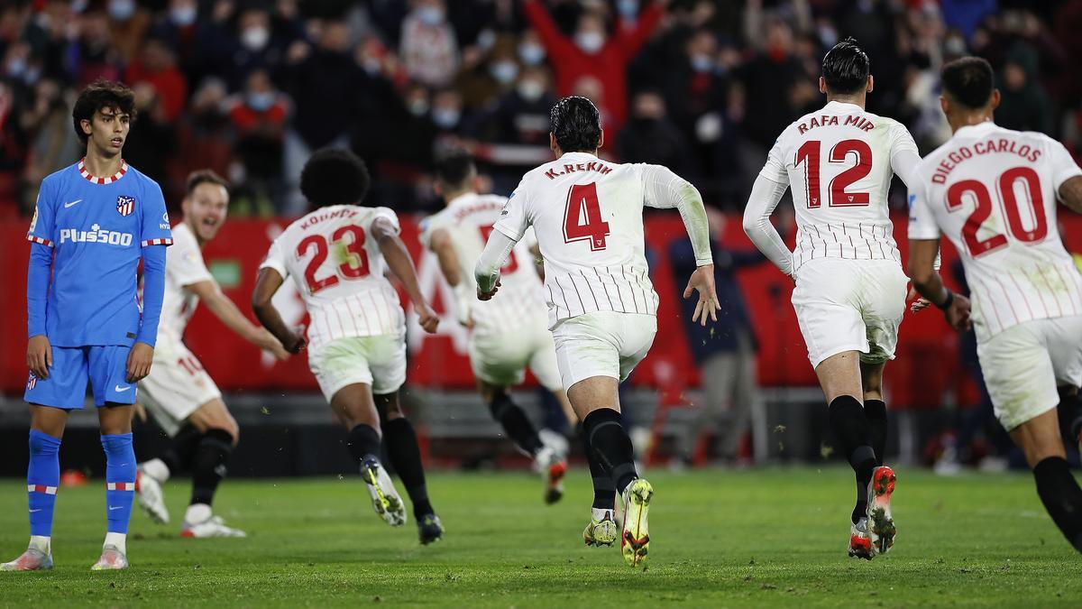El Sevilla gana al Atlético de Madrid en el 87