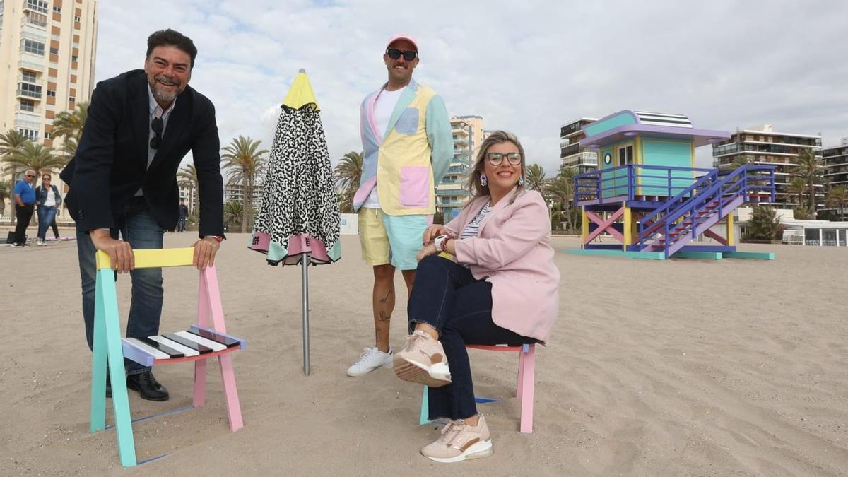 Inauguración de las nuevas casetas de socorristas en la playa de San Juan