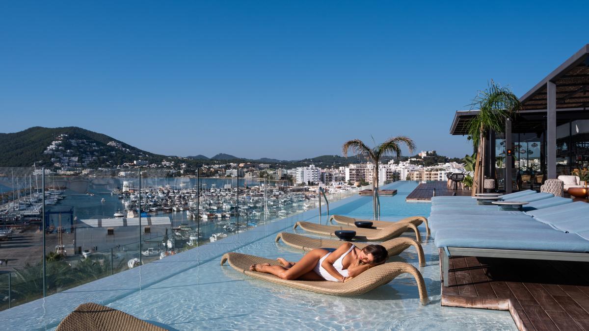 Aguas de Ibiza Grand Luxe Hotel se ha inspirado en la filosofía Feng Shui para crear un entorno de bienestar y equilibrio para sus huéspedes