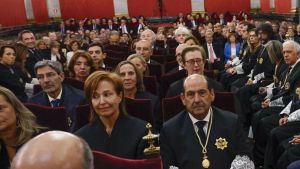 Feijóo s’absentarà per primer cop de l’acte, que serà presidit pel Rei