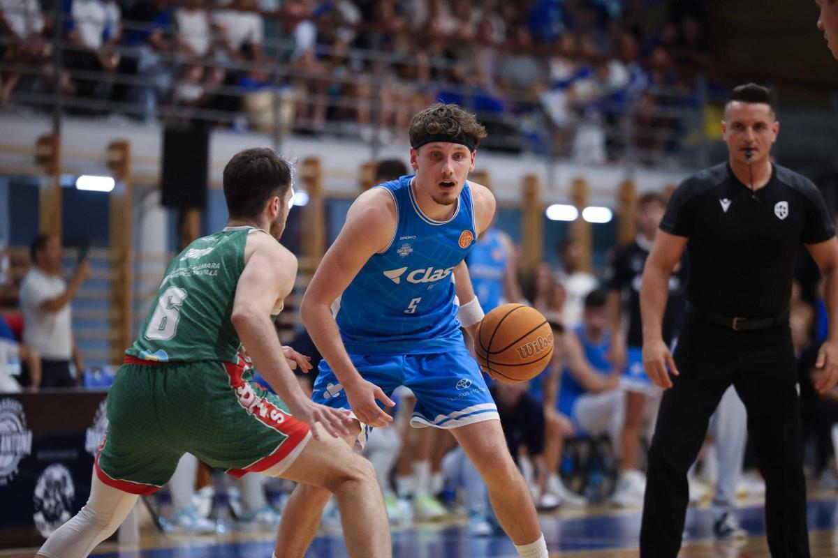 Mira todas las imágenes del partido entre el Class Bàsquet Sant Antoni y el Insolac Caja 87