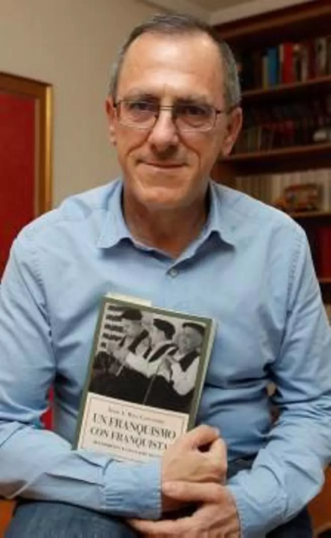 Juan Antonio Ríos Carratalá: «No se puede borrar la Historia»