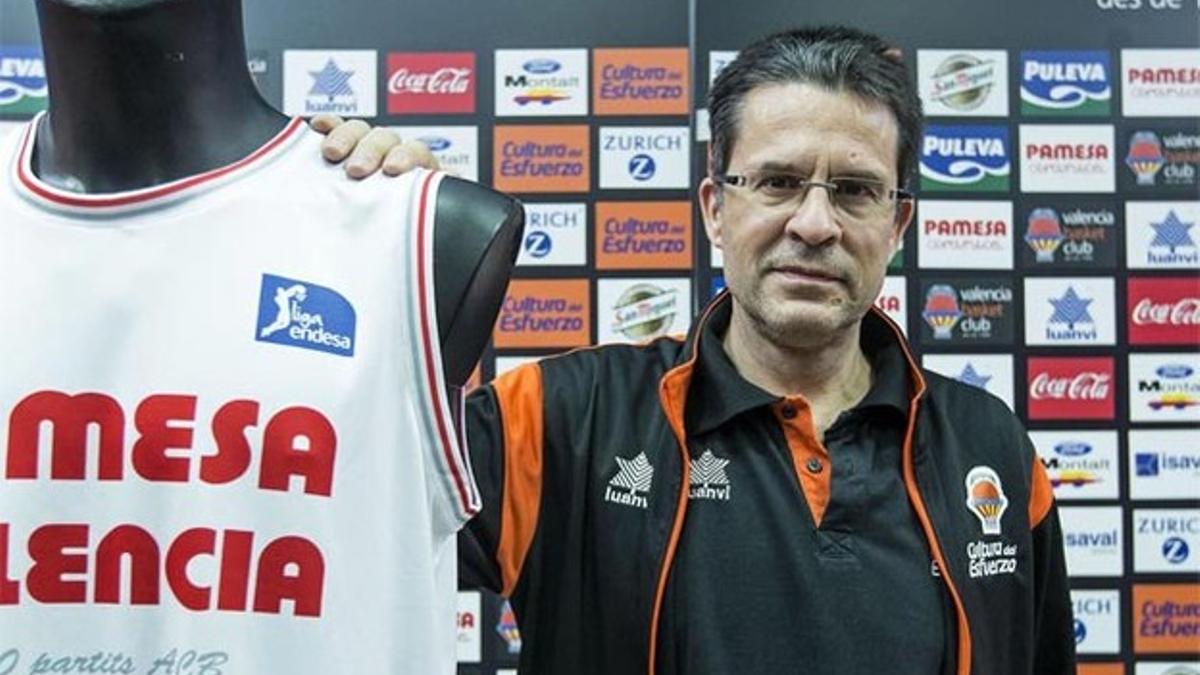 Pedro Martínez, técnico del Valencia Basket, quiere seguir ganando a costa de trabajo 