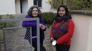 Diana Marre y Chandra Clemente, en la sede de Afin en el bosque de Bellaterra.