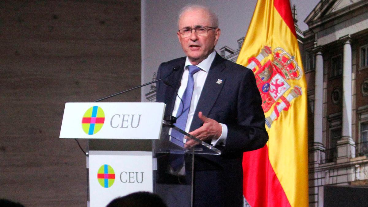 El exministro Otero Novas.