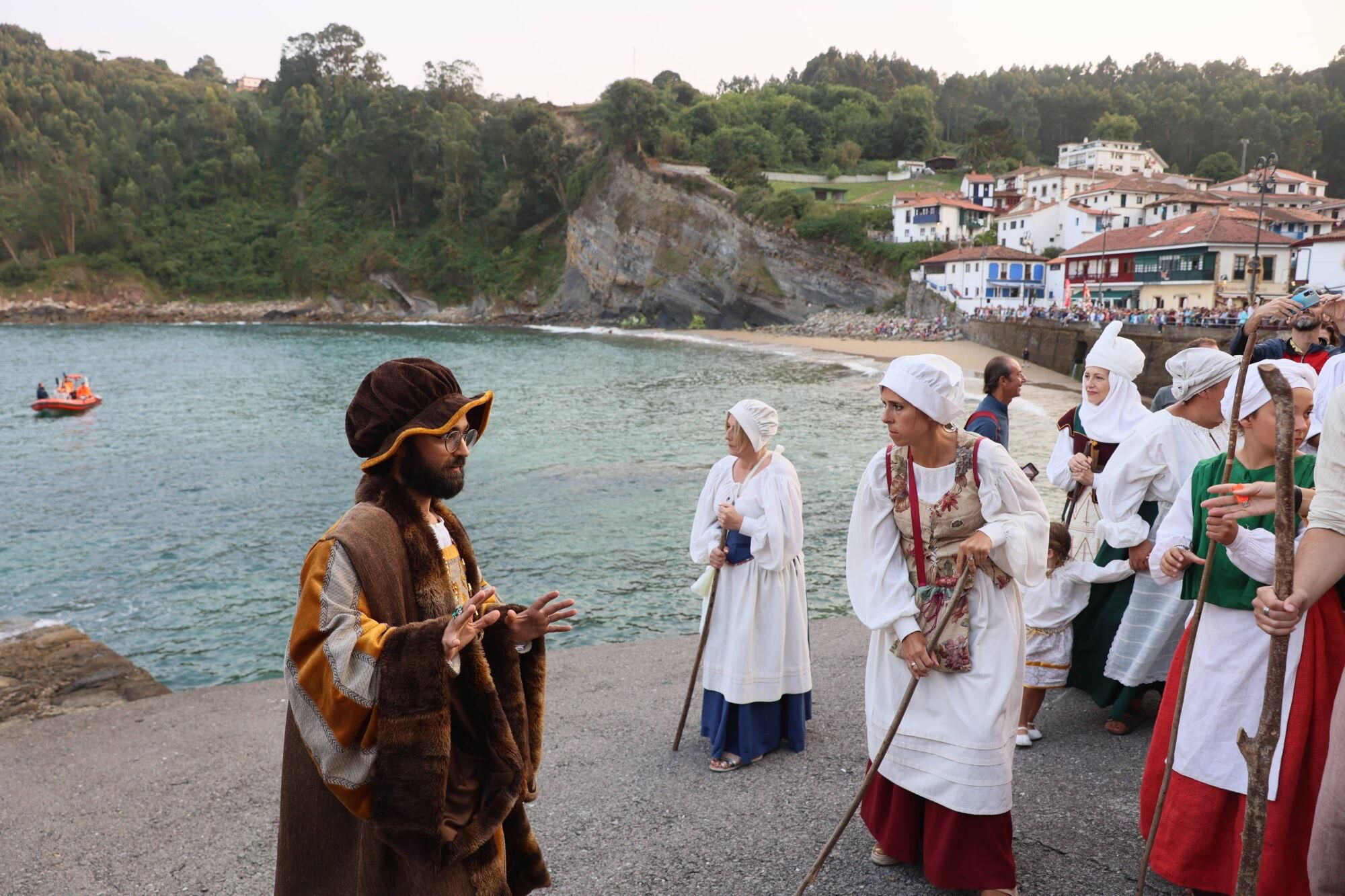 Carlos V siempre desembarca en Tazones