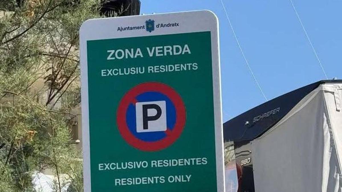 Cartel que se ha instalado en el Port d'Andratx