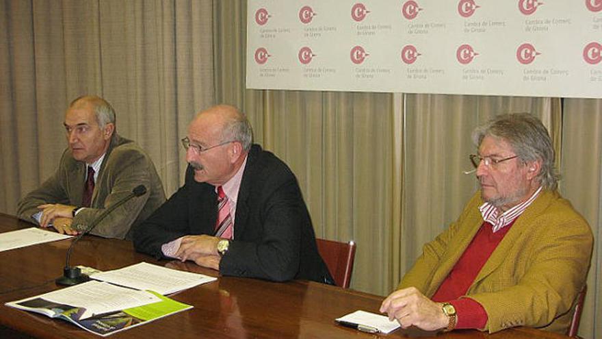 Ramon Barnusell, Domènec Espadalé i Tomàs de Gil, en la presentació de la reunió Ibèrica d&#039;OPC.