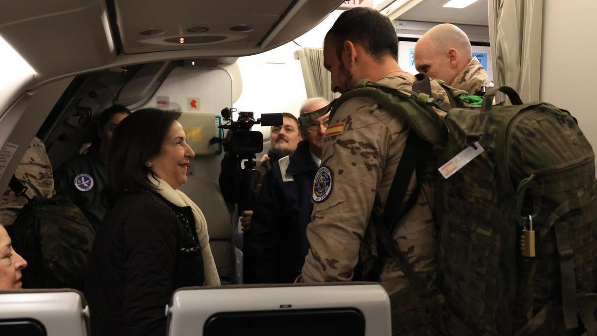 Los militares españoles evacuados de Irak llegan a la base aérea de Torrejón