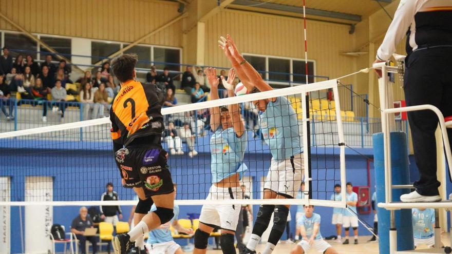 La UD Ibiza Volley cierra el año ante el Lleida con otra victoria por la vía rápida