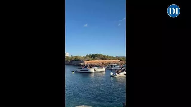 Un vecino denuncia música a gran volumen desde siete barcos de chárter en Cala Gracioneta