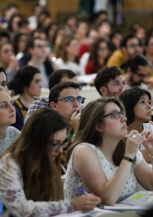 Clases de Mir en el Seminario de Oviedo