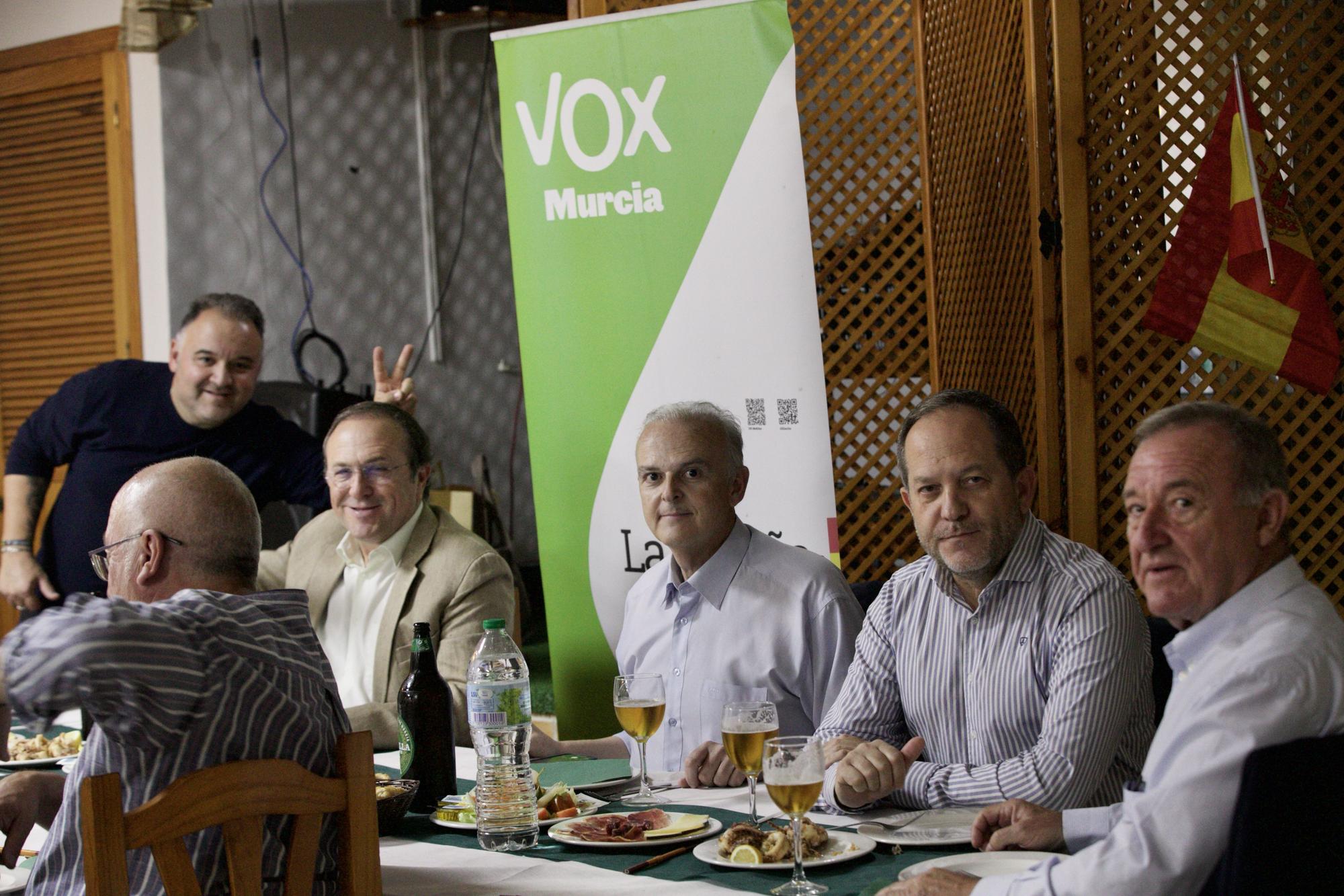 Cena de Vox con los fichajes del PP y Cs en Murcia