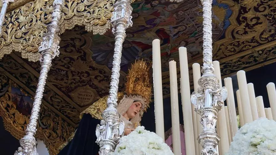 La Vera Cruz va completando su palio