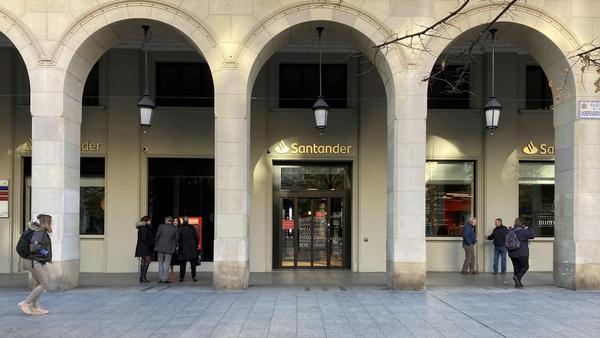 Banco o cafetería? ¿Qué es el nuevo espacio del Santander en el Paseo  Independencia?