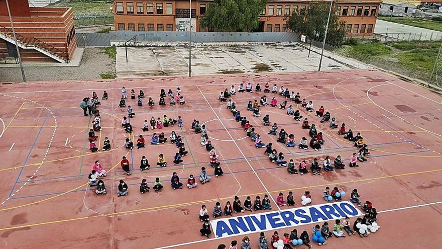 El colegio Ramón y Cajal de Águilas celebra su 50 aniversario con actividades lúdicas y culturales