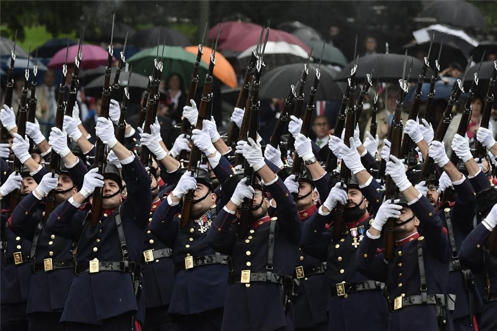 FOTOGALERIA / Desfile del Día de la Hispanidad en Madrid