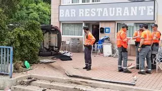 Dos mujeres heridas al arrollar un coche la terraza de un bar en la localidad navarra de Irurtzun