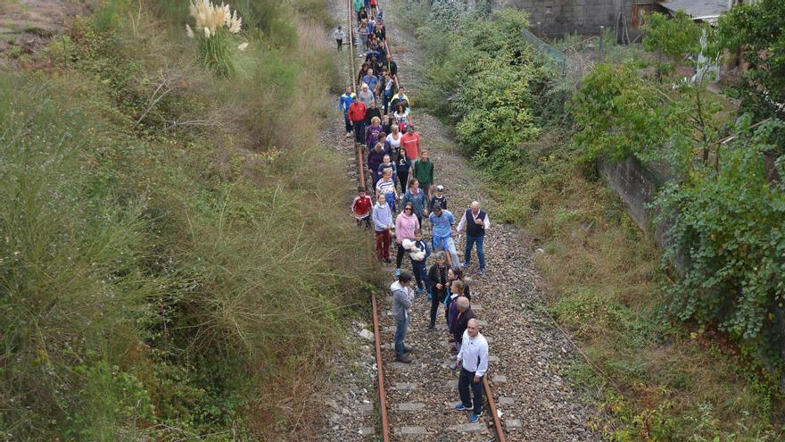 Marcha en favor de la senda verde // Gustavo Santos