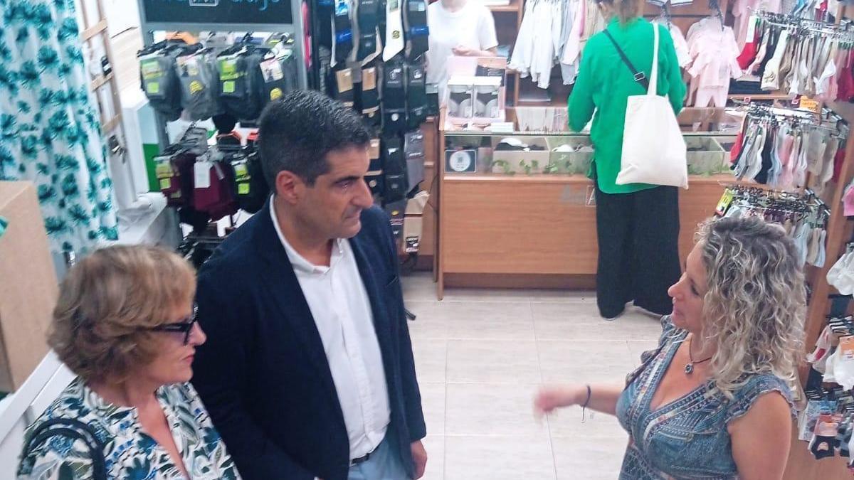 El director xeral de Comercio, Gabriel Alén, ayer en el Calvario