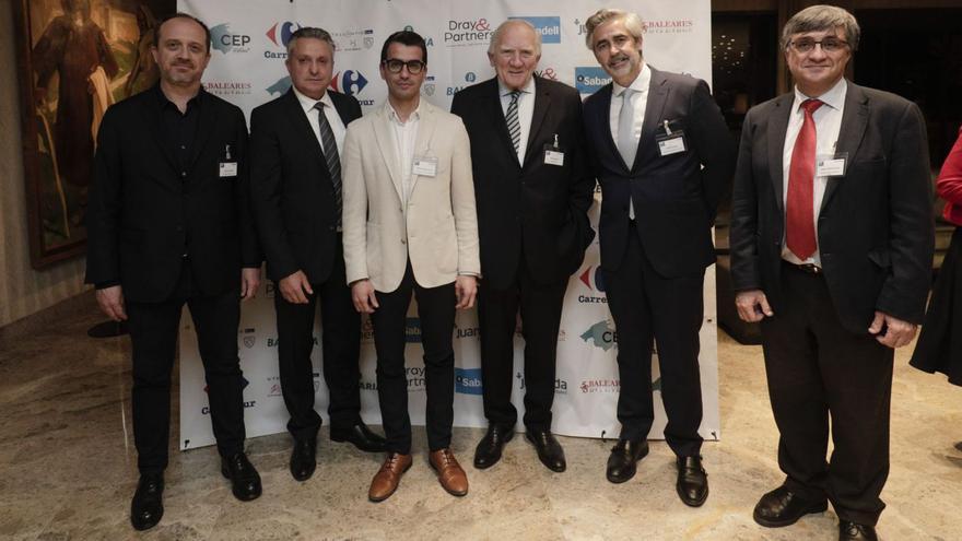 El exministro francés Charles Millon visita Mallorca