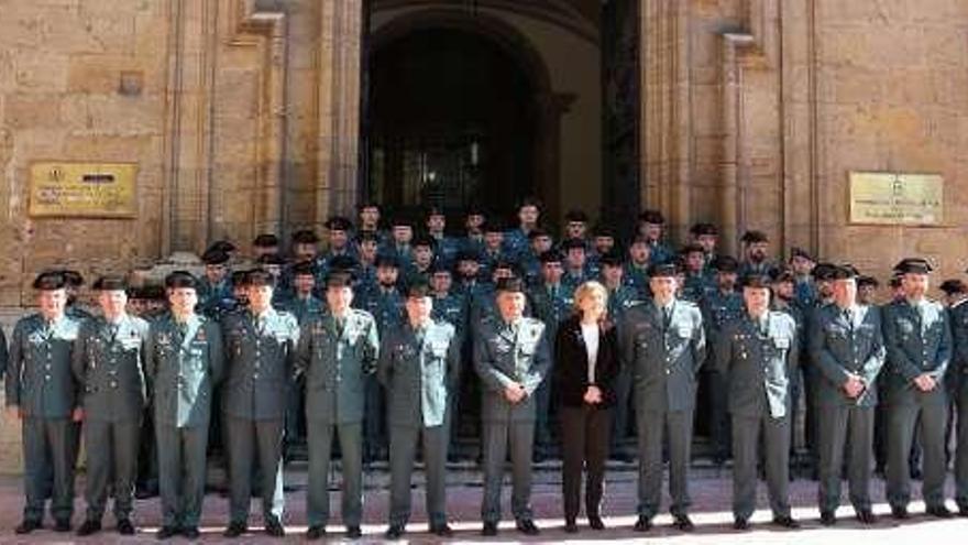 Capitanes de la Guardia Civil, ayer, en Oviedo.