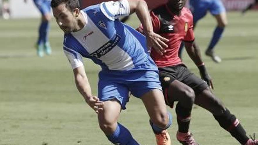 El lateral Barreda durante el partido disputado en Mallorca.