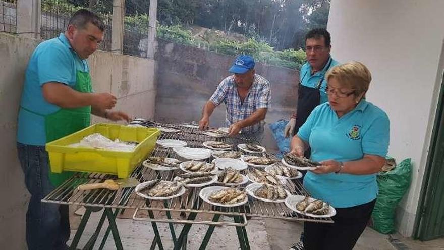 Preparación de la sardinada