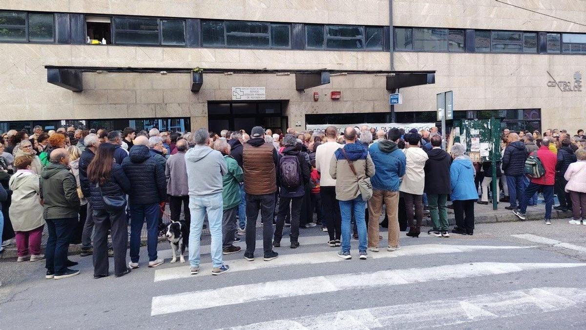 Más de 1.000 profesionales de los servicios generales del Sergas se unen para denunciar la «sobrecarga» en Atención Primaria