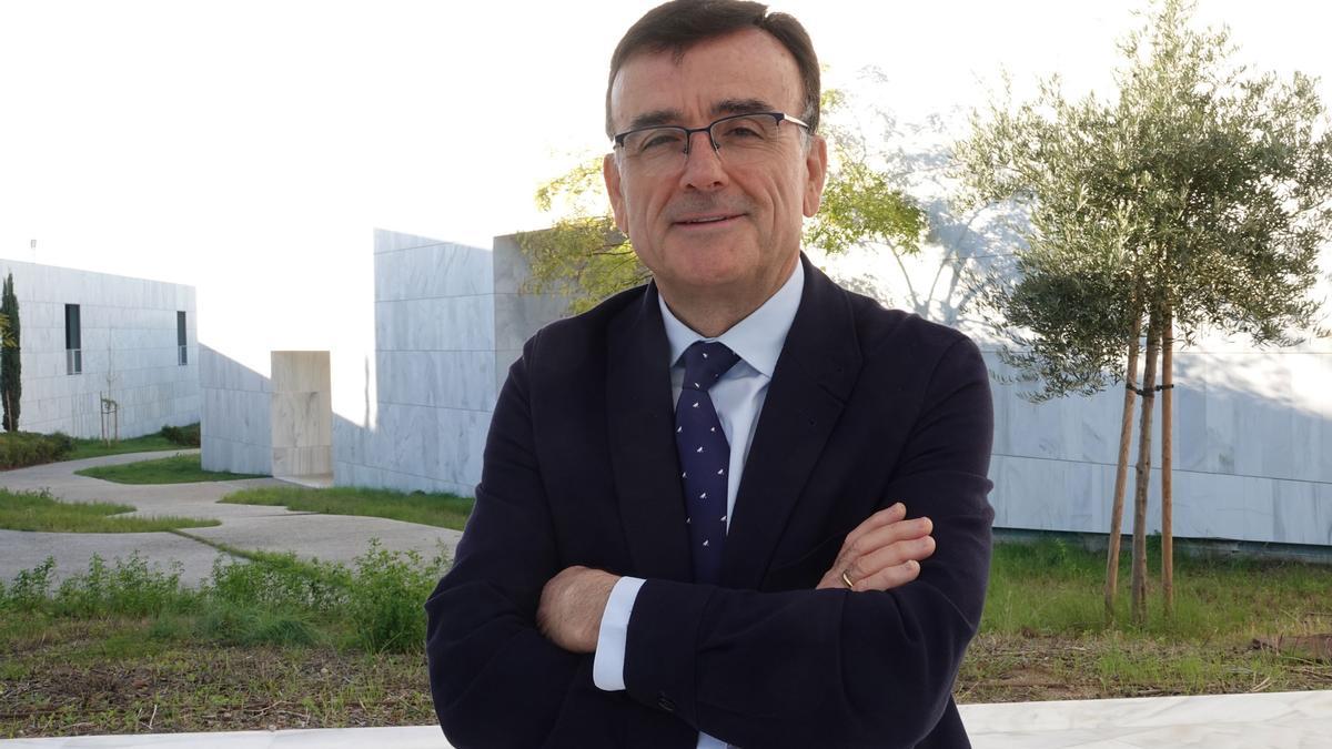 El vicerrector de la Universidad de Málaga y catedrático experto en aguas subterráneas, Bartolomé Andreo Navarro, en el campus malagueño.