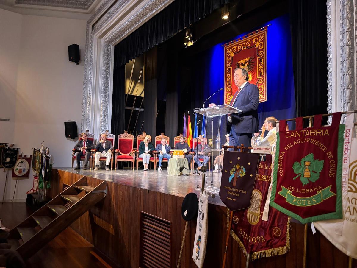 EN IMÁGENES: Pedro Morán y Joaquín Pajarón, protagonistas de les Fabes de Villaviciosa