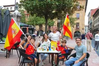 Oviedo vive la final del Mundial