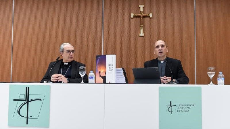 La Conferencia Episcopal presenta el informe 'Para dar luz', contra los abusos sexuales en la Iglesia.